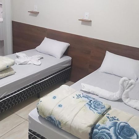 Pousada Quarto Completo Ar,Wi Fi E Garagem Gratuita อาปาเรซีดา ภายนอก รูปภาพ